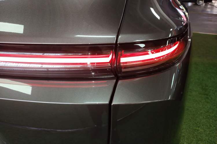 Used Li Auto L9 2024 Ultra Model
