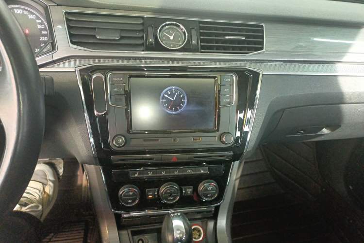 Used Volkswagen Passat 2017 330TSI DSG Luxury Edition