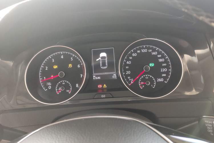 Used Volkswagen Golf 2020 Zhiai Edition 200TSI DSG Comfortable & Ambitious Version
