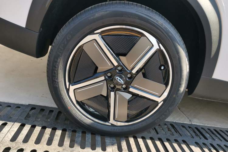 Used Chery Explore 06 C-DM 2024 Luxury Model
