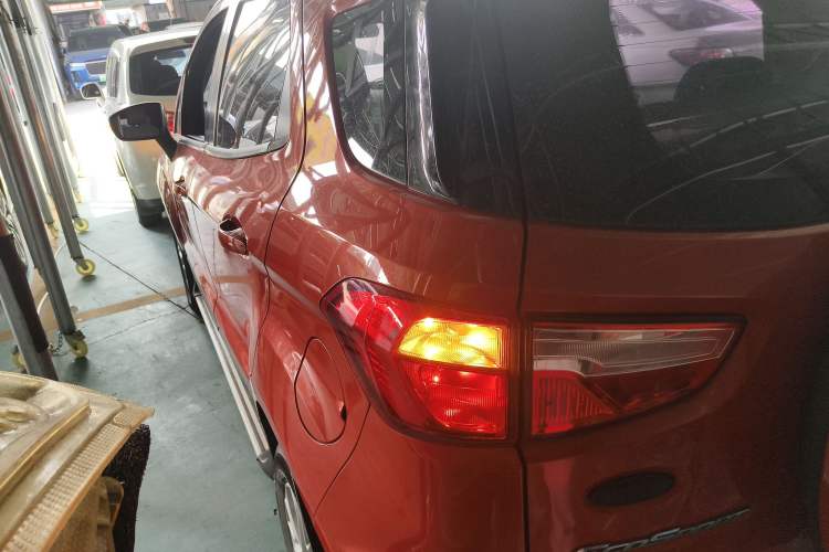 Used Ford EcoSport 2013 1.5L Automatic Fashion Model
