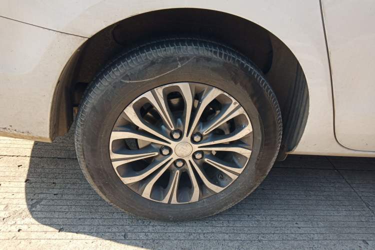 Used Buick GL8 2022 Land Cruiser Executive Class 652T Comfort Model
