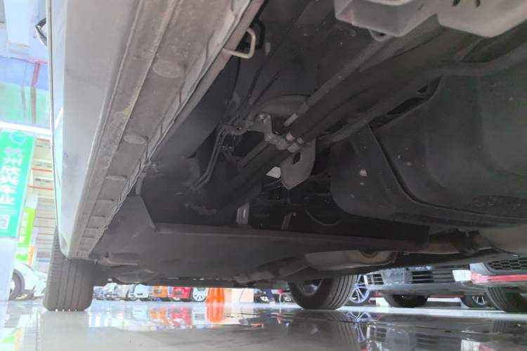 Used Buick GL8 2018 28T Luxury Model China VI Standard
