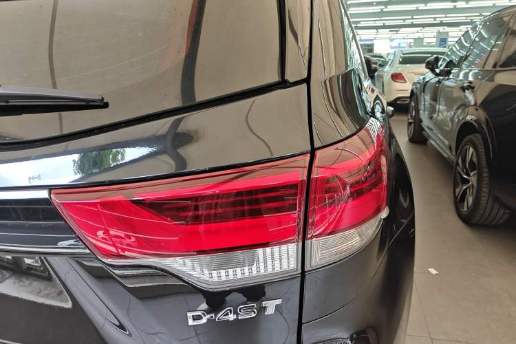 Used Toyota Highlander 2021 2.0T Two-Wheel Drive Elite Version 7-Seater