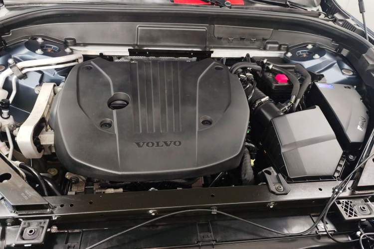 Used Volvo XC60 2022 B5 4x4 Smart Luxury Edition
