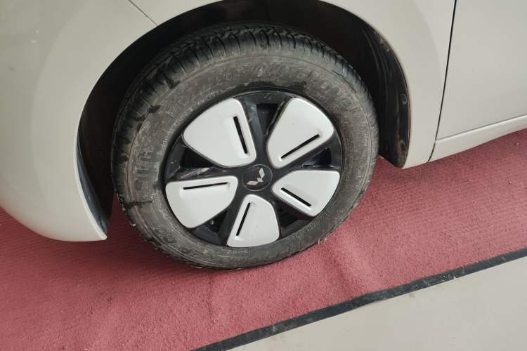 Used Wuling Hongguang MINIEV 2025 Four-Door Version Advanced Edition
