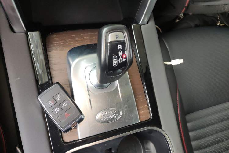 Used Land Rover Discovery Sport 2022 249 PS R-Dynamic SE Performance Tech Edition 5 Seats
