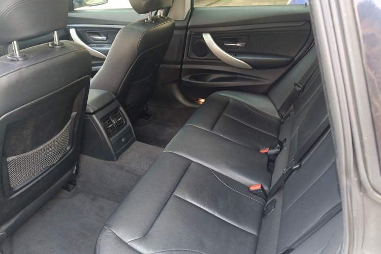 Used BMW 3 Series GT 2013 320i Leading Model
