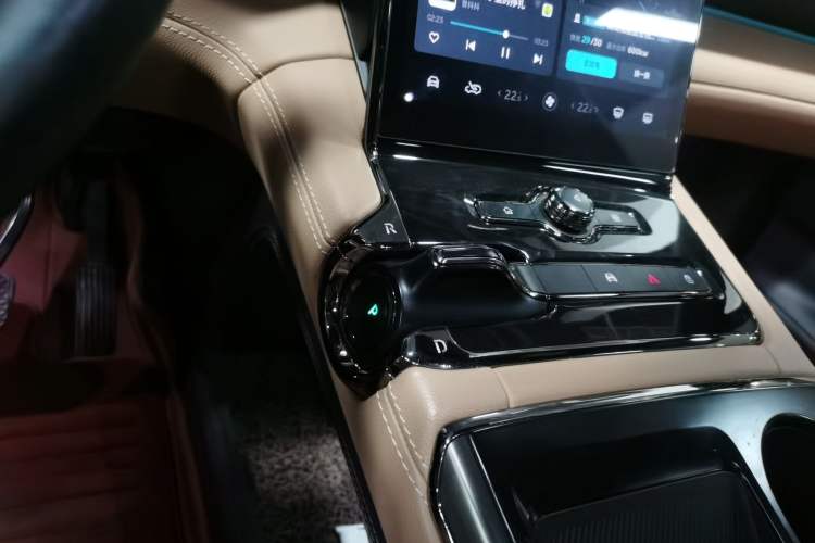 Used Nio ES8 2020 415 km Range 6-Seater Version
