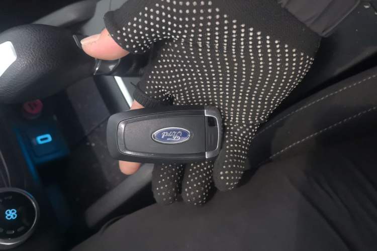 Used Ford Focus 2020 Hatchback 1.5L Automatic Sharp Edition
