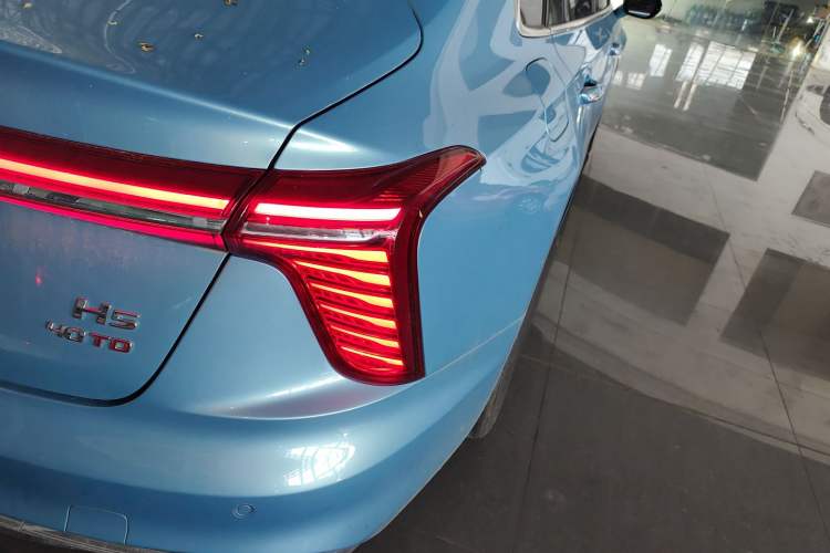 Used Hongqi H5 2023 2.0T Automatic Smart Connect Flagship Edition
