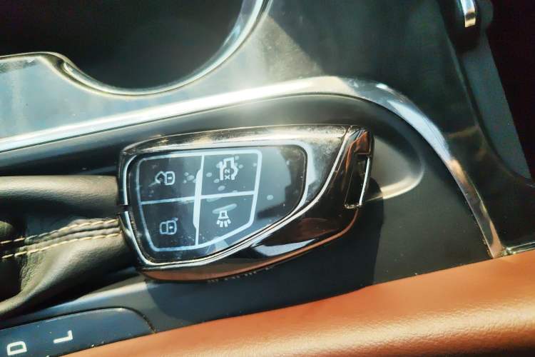 Used Buick Envision 2014 28T Four-Wheel Drive Elite Model