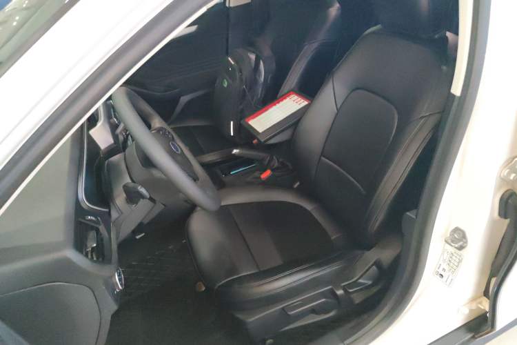 Used Ford Focus 2019 Hatchback 1.5L Manual FENGYUE Model China V Standard