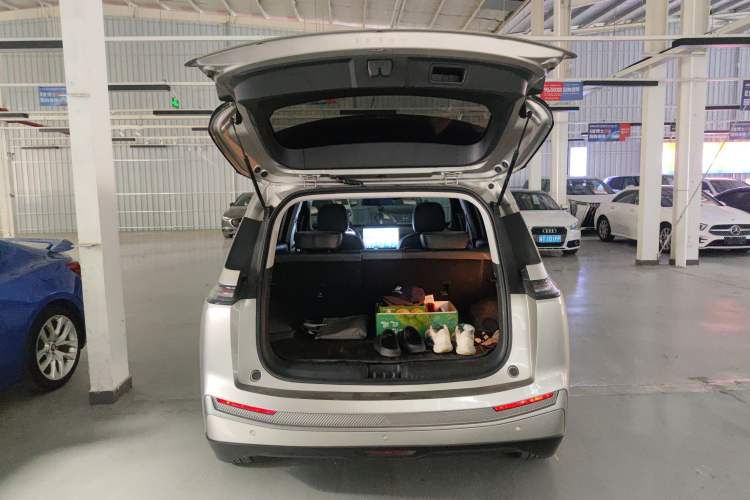 Used AION Y 2023 Plus 610 Smart Edition Ternary Lithium
