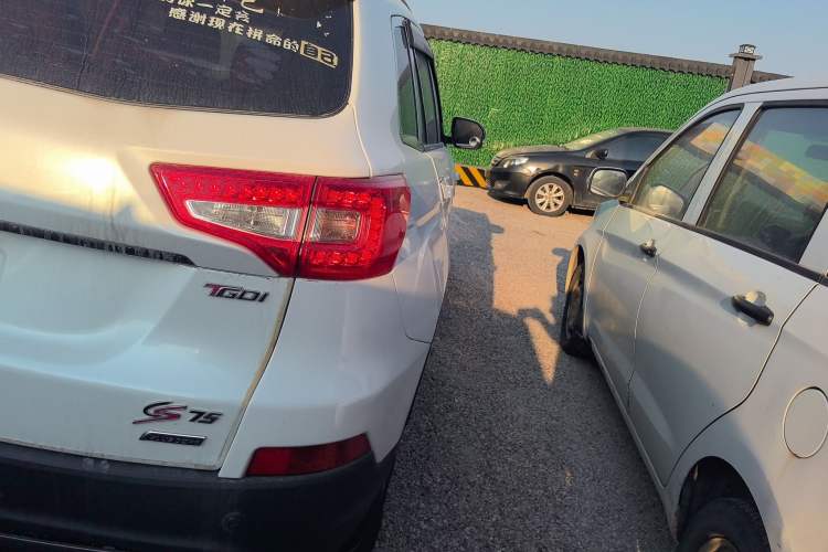 Used Changan CS75 2017 Shangku Edition 1.5T Manual ZhiXiang Model