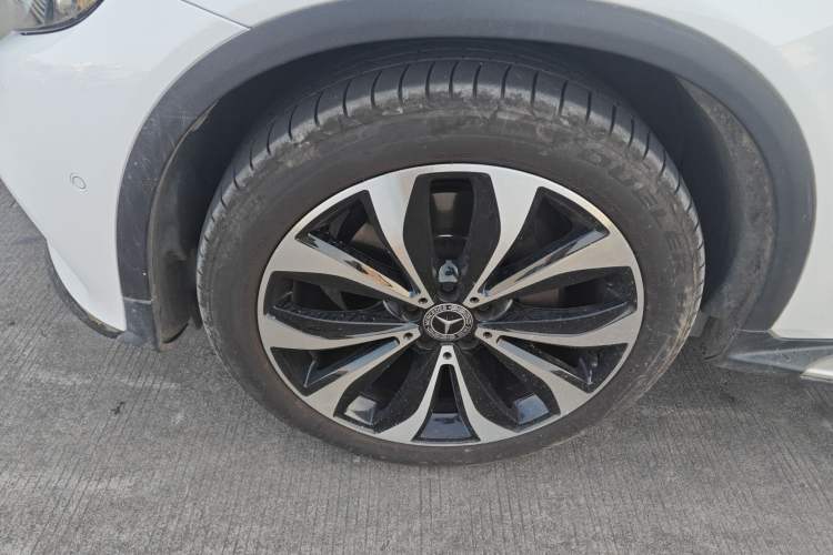 Used Mercedes-Benz GLC Coupe 2019 Facelift GLC 260 4MATIC Coupe SUV
