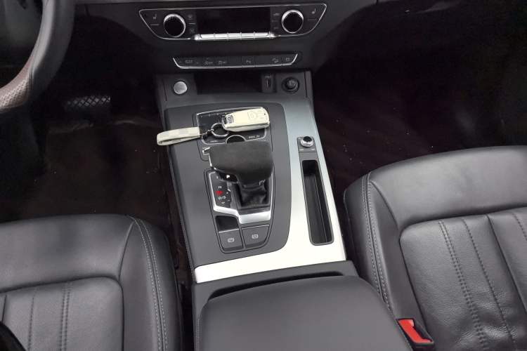 Used Audi Q5L 2020 Updated 40 TFSI Prestige Fashion Edition