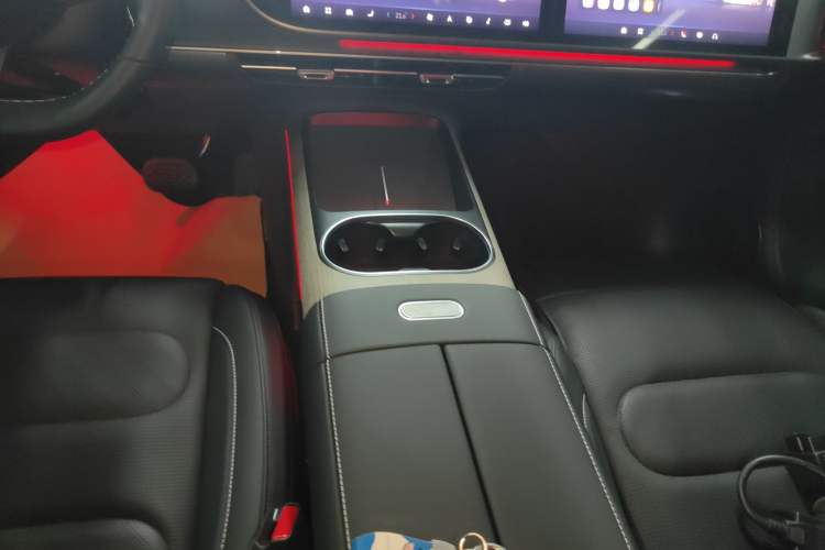 Used  #5 2024 Long-Range Journey Luxury Edition
