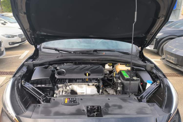 Used MG 5 2021 180 DVVT CVT Youth Luxury Edition
