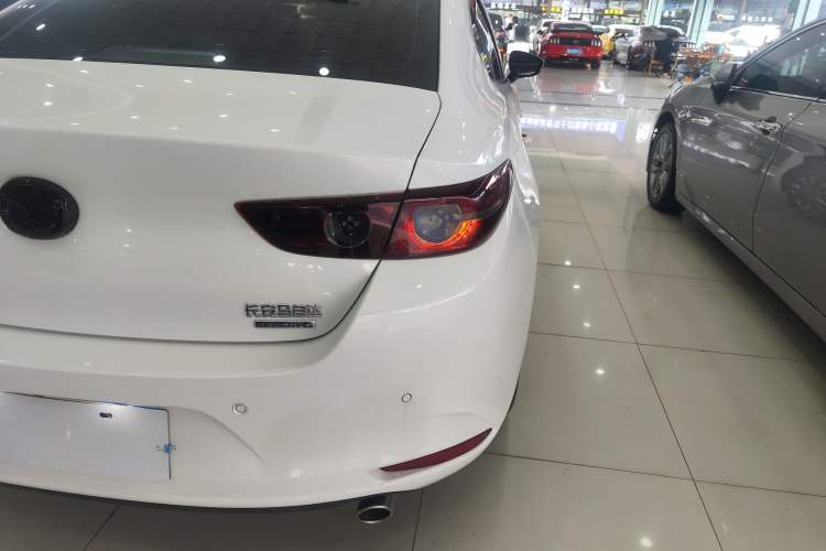 Used Mazda Mazda 3 Axela 2021 2.0L Automatic Zhiqing Edition
