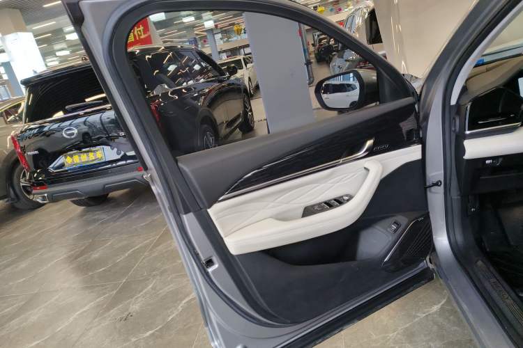 Used Geely Auto Monjaro L 2023 2.0TD High-Power Automatic Two-Wheel Drive Flagship Version
