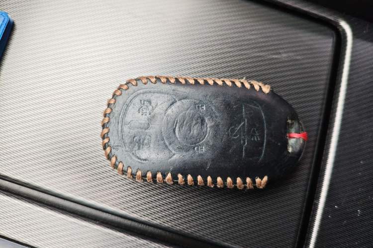 Used Buick Enclave 2020 28T Two-Wheel Drive Luxury Version
