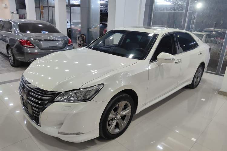 Used Toyota Crown 2015 2.0T Fashion Edition