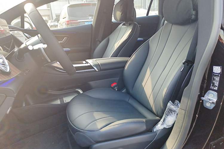 Used Mercedes-Benz EQE 2025 500 4MATIC Pioneer Edition