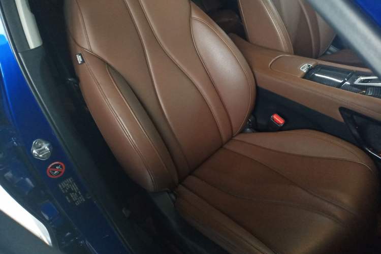 Used Acura CDX 2016 1.5T Two-Wheel Drive Deluxe Edition