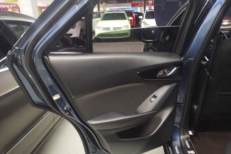 Used Mazda CX-4 2021 2.0L Automatic Two-Wheel Drive Blue Sky Dynamic Edition
