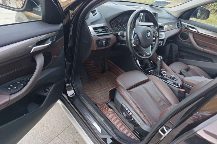 Used BMW X1 2016 sDrive18Li Luxury Model
