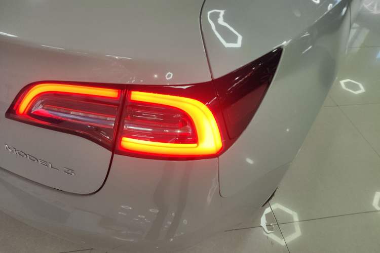 Used Tesla Model 3 2020 Revised Version Standard Range Rear-Wheel Drive – Upgraded Edition
