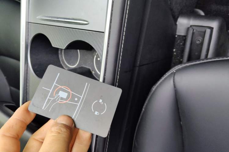 Used Tesla Model Y 2021 Long-Range All-Wheel-Drive Version 3D7