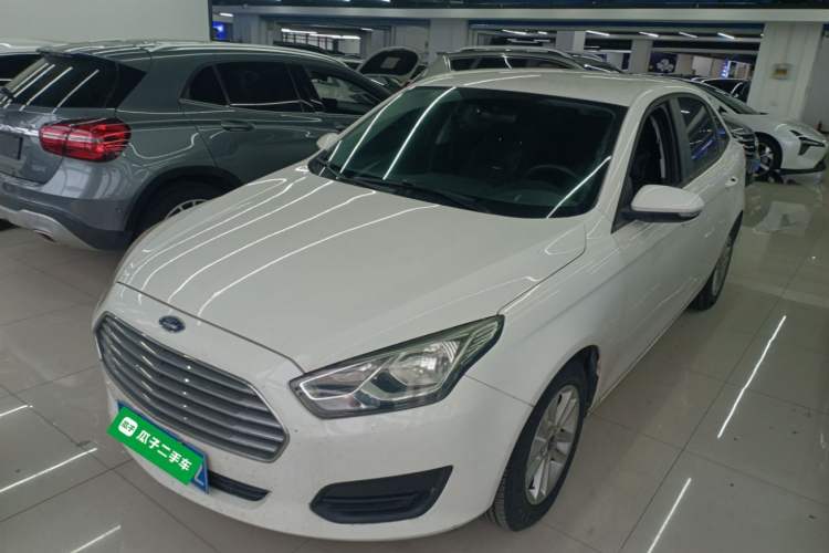 Used Ford Escort 2019 Revised 1.5L Automatic ZhiXiang Version China VI Standard