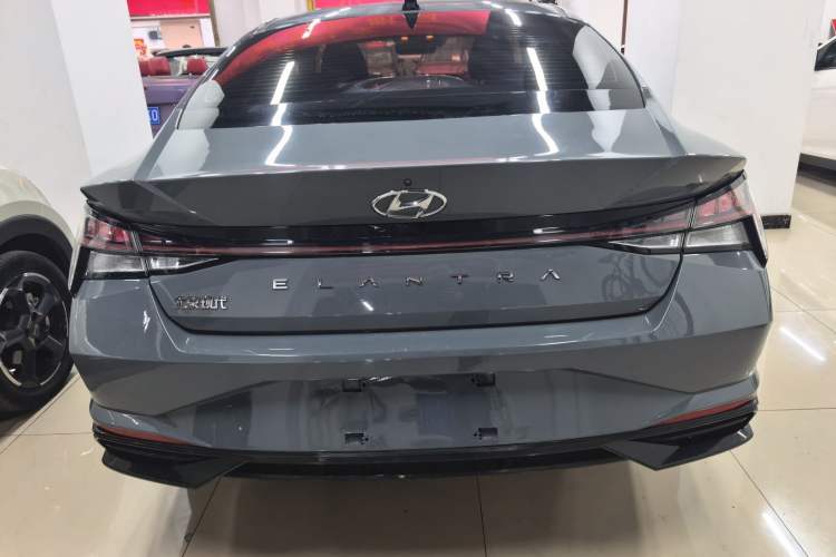 Used Hyundai Elantra 2022 1.5L CVT LUX Prestige Edition
