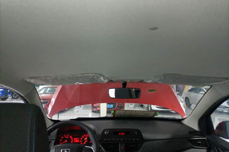 Used Baojun 310 2016 1.2L manual Comfort trim level
