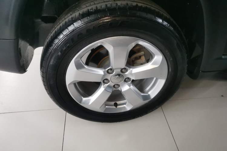 Used  Compass 2019 220T Automatic Family Edition
