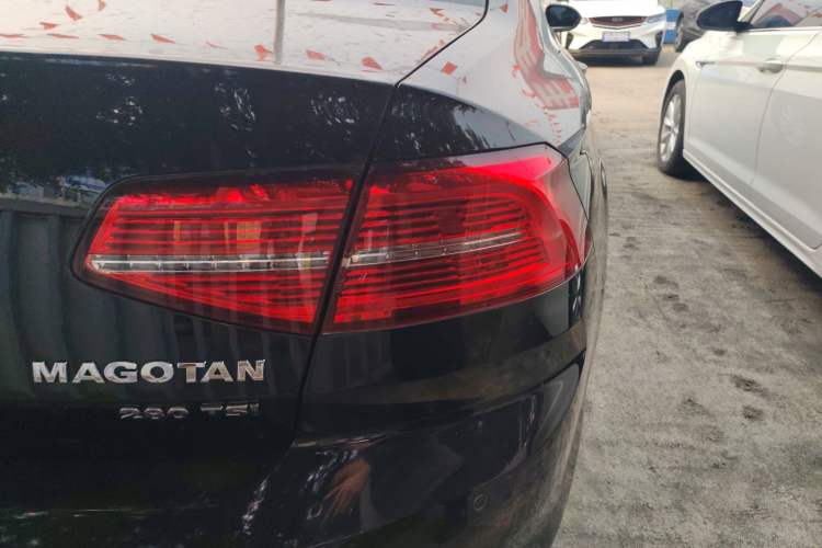 Used Volkswagen Magotan 2018 280TSI DSG Enjoyment Model