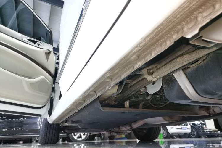 Used Buick GL8 2021 Land Cruiser Executive Class 652T Smart Luxury Model
