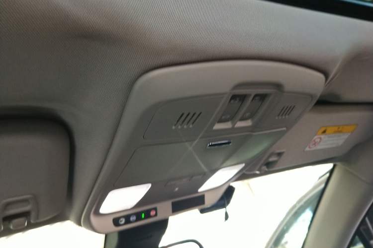 Used Buick Envision 2018 28T Four-Wheel Drive Luxury Model
