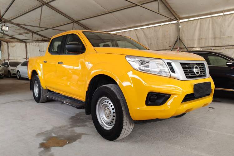 Used Nissan Navara 2019 2.5L Manual Two-Wheel Drive Comfort Version China VI QR25