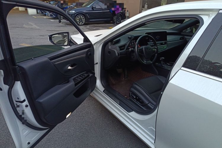Used Lexus ES 2022 200 Excellence Edition