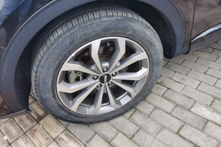 Used Wey VV6 2018 2.0T Two-Wheel Drive Flagship Version China V Standard
