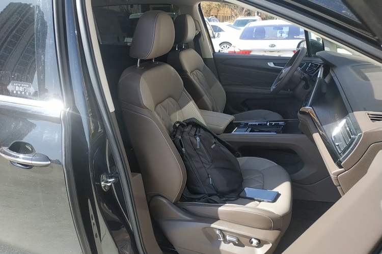 Used Volkswagen Viloran 2024 380TSI Premium Edition
