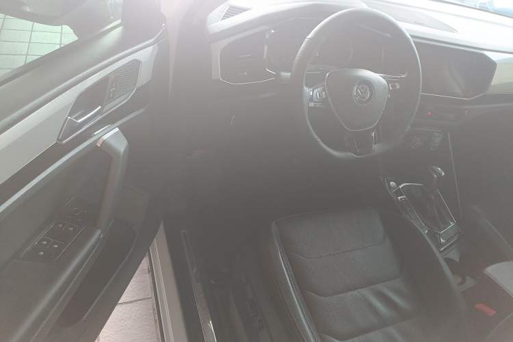 Used Volkswagen Tayron 2019 330TSI Two-Wheel-Drive Luxury Version China V Emission Standard
