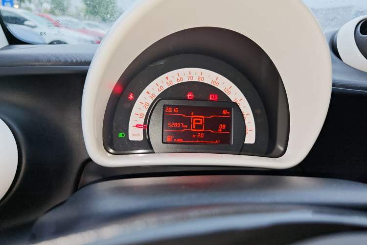 Used  fortwo 2018 1.0L 52kW Hardtop Dynamic Version China V
