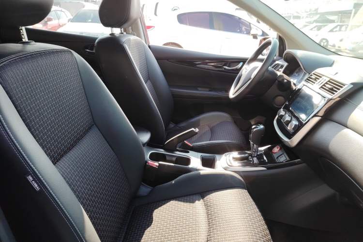 Used Nissan Tiida 2019 1.6L CVT Smart Drive Version China VI Standard