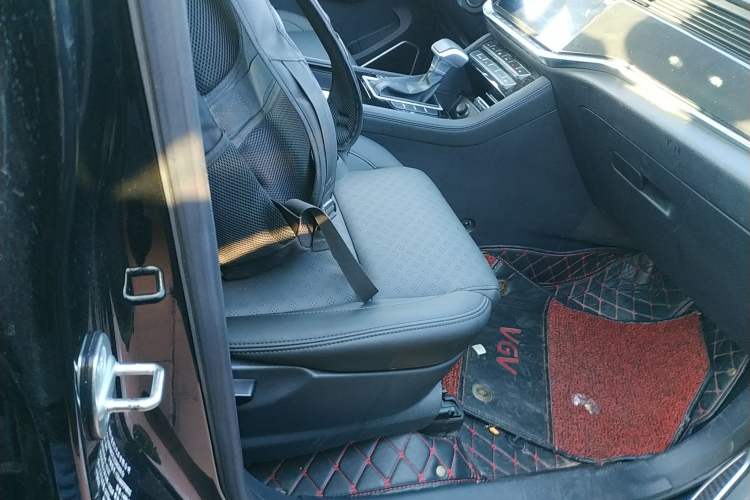 Used Sinotruk VGV U70 2020 1.5T Automatic Smart Enjoyment Elite Navigation Version 7 Seats
