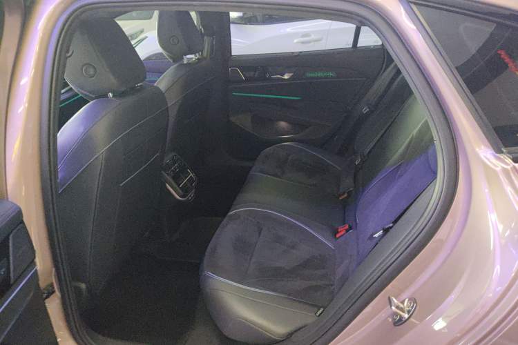 Used Volkswagen Passat 2025 Pro 380TSI Starry Dragon Luxury Edition
