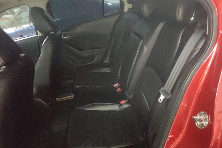 Used Mazda Mazda 3 Axela 2017 Sedan 1.5L Automatic Luxury Model Emission Standard China V
